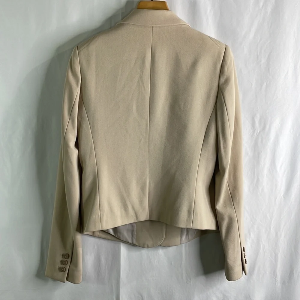 Gap cream, crêpe jacket, blazer with embroidered shoulders
